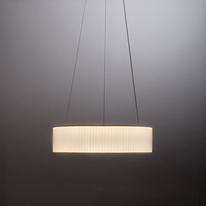 Ronde LED Pendant Light in Detail.