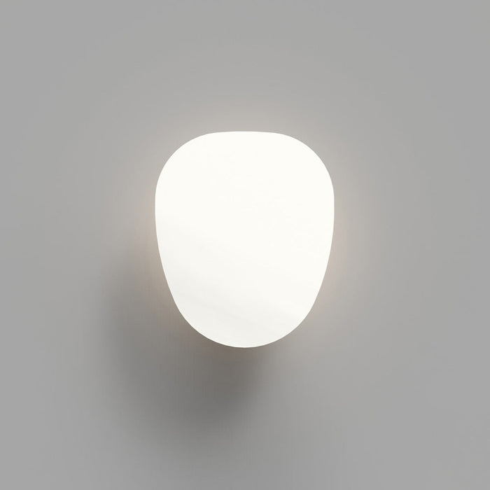 Facce Prism Shallow LED Ceiling / Wall Light in Detail.