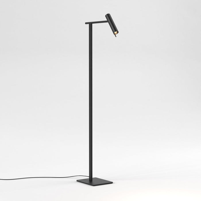 Leda Floor Lamp in Detail.