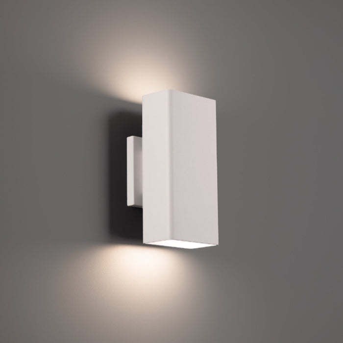 Edgey Outdoor LED Wall Light in Detail.