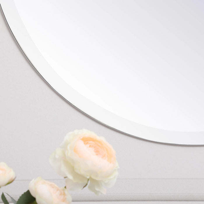 Elegant Round Mirror in Detail.