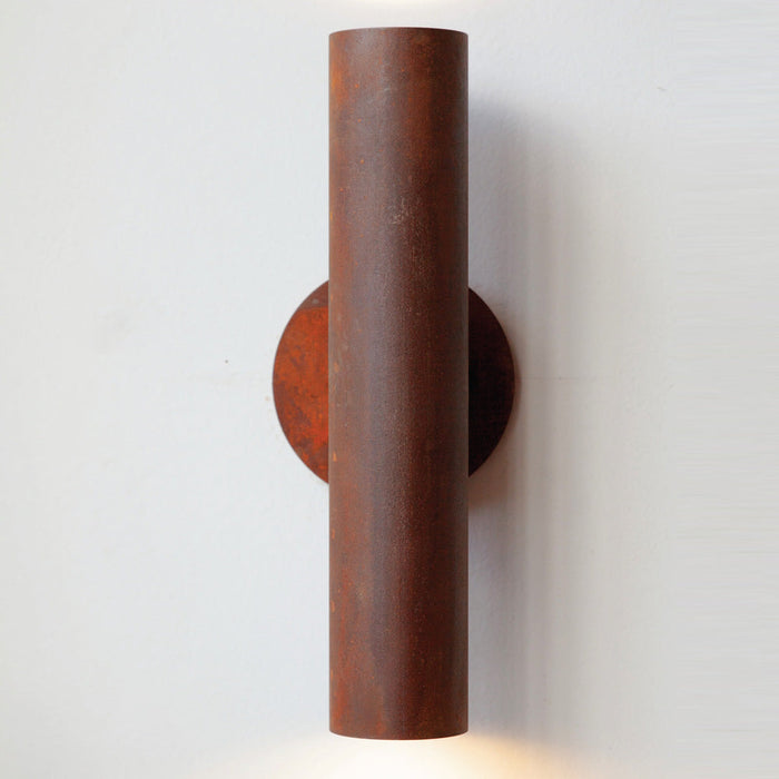 Roest Wall Light in Detail.