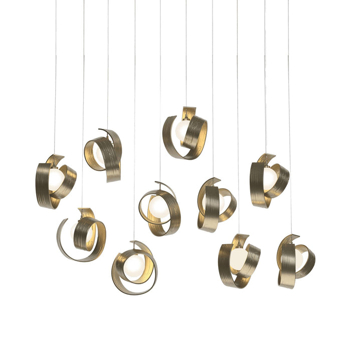 Riza Pendant Light in Soft Gold (Long/ 10-Light).