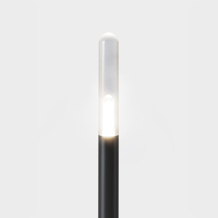 Glim Outdoor LED Portable Table Lamp in Detail.