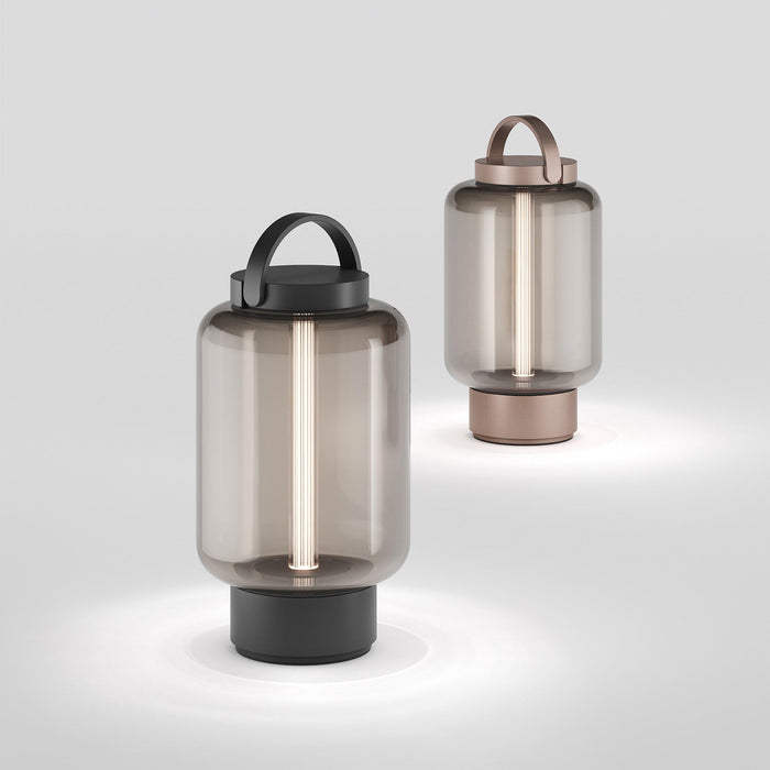 Qu Outdoor LED Portable Table Lamp in Detail.