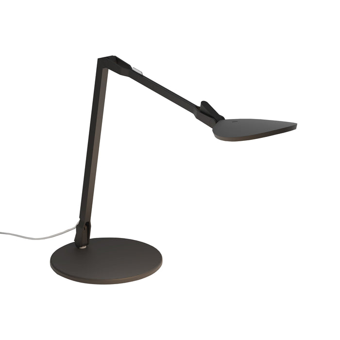 Splitty Reach LED Desk Lamp in Matte Black/Standard Desk Base.