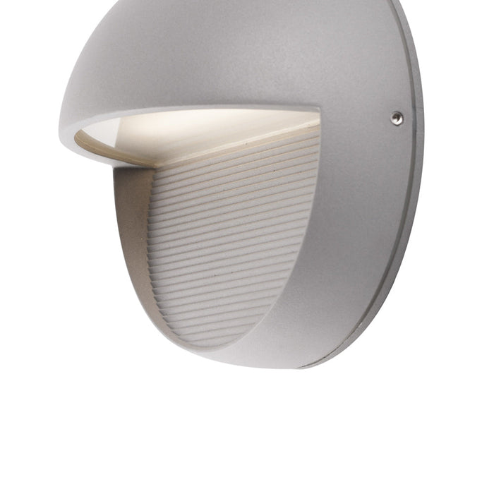 Byron Round Outdoor LED Wall Light in Detail.