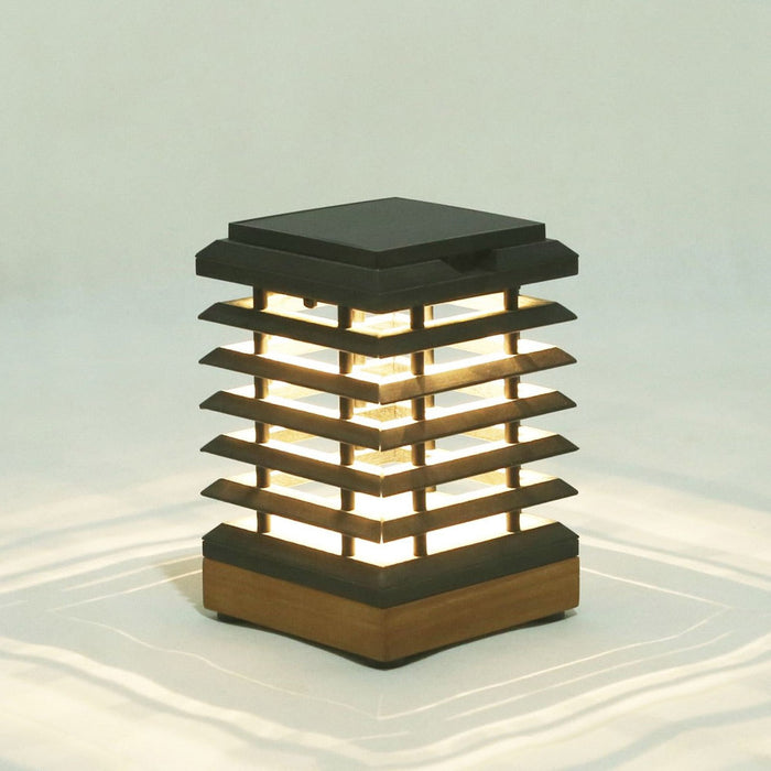 Tekura Outdoor Solar LED Table Lamp in Detail.