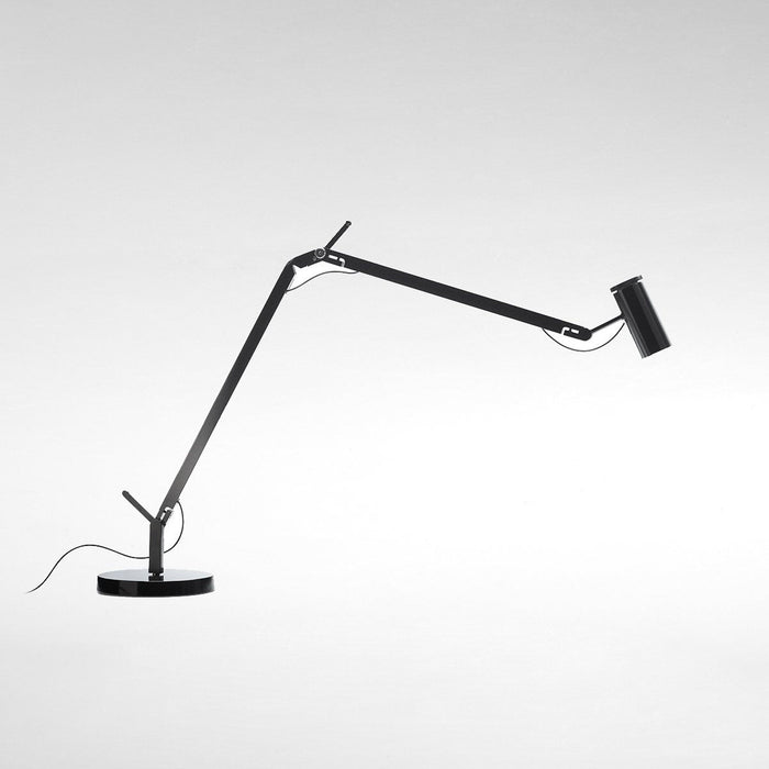 Polo LED Table Lamp in Detail.