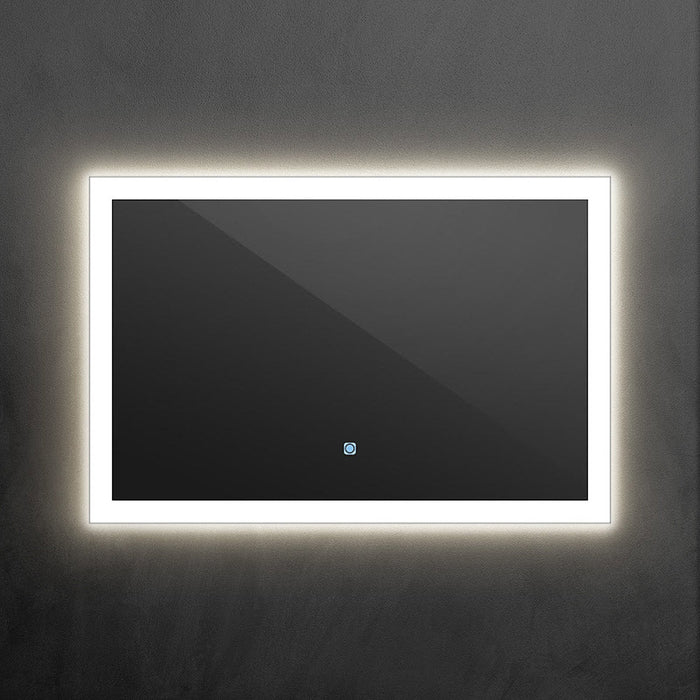 Classic L02 LED Wall Mirror in Detail.