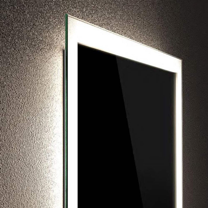 Classic L02 LED Wall Mirror in Detail.