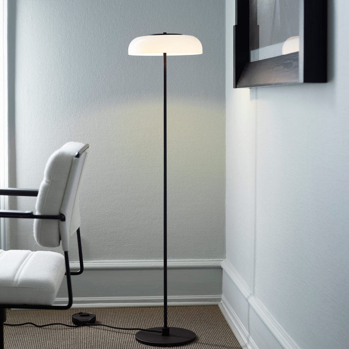 Blossi LED Floor Lamp in living room.