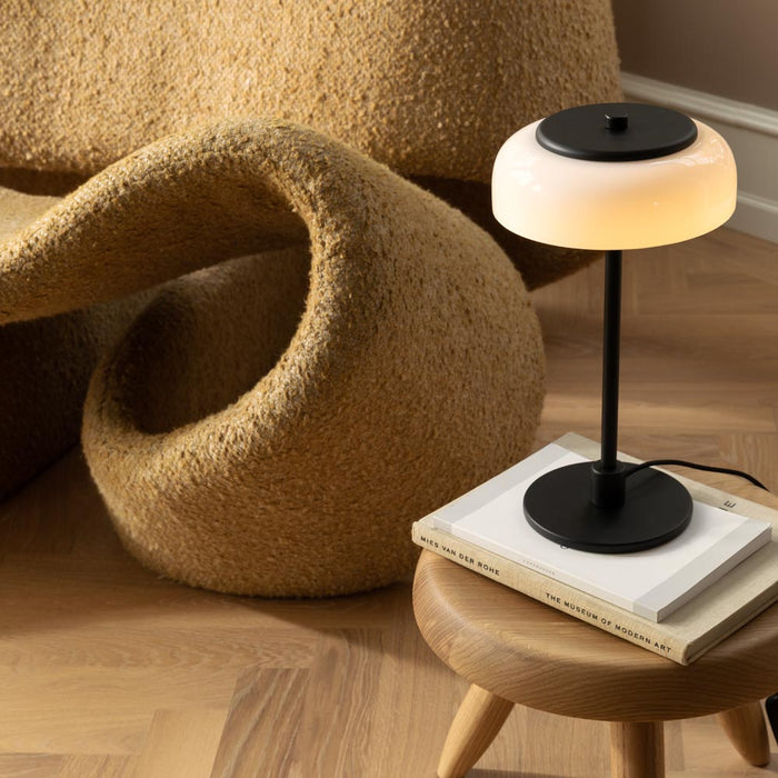 Blossi LED Table Lamp in living room.