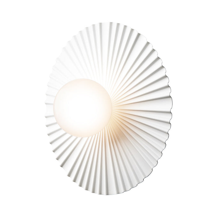 Liila Muuse Ceiling / Wall Light in White (Medium).