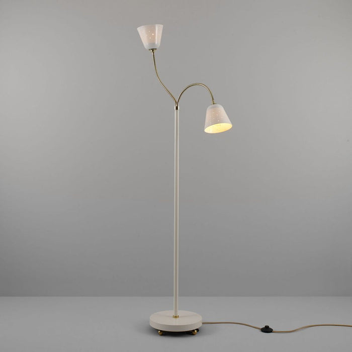 Alma Floor Lamp in Detail.