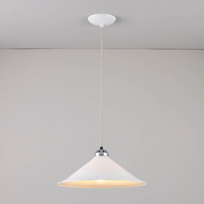 Cobb Plain Pendant Light in Detail.