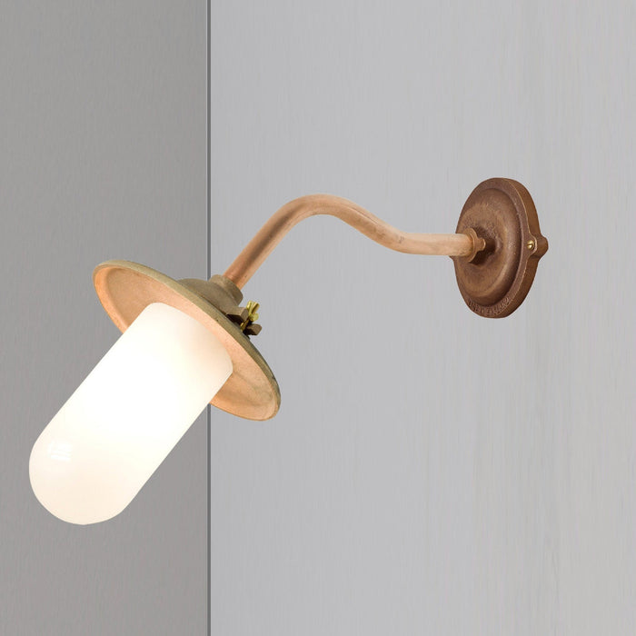 Exterior Bracket Indoor/Outdoor Wall Light in Detail.