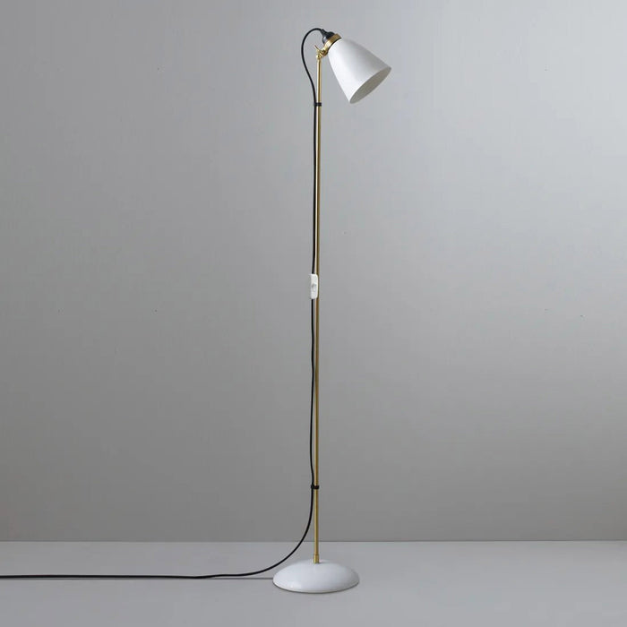 Hector Floor Lamp in Detail.