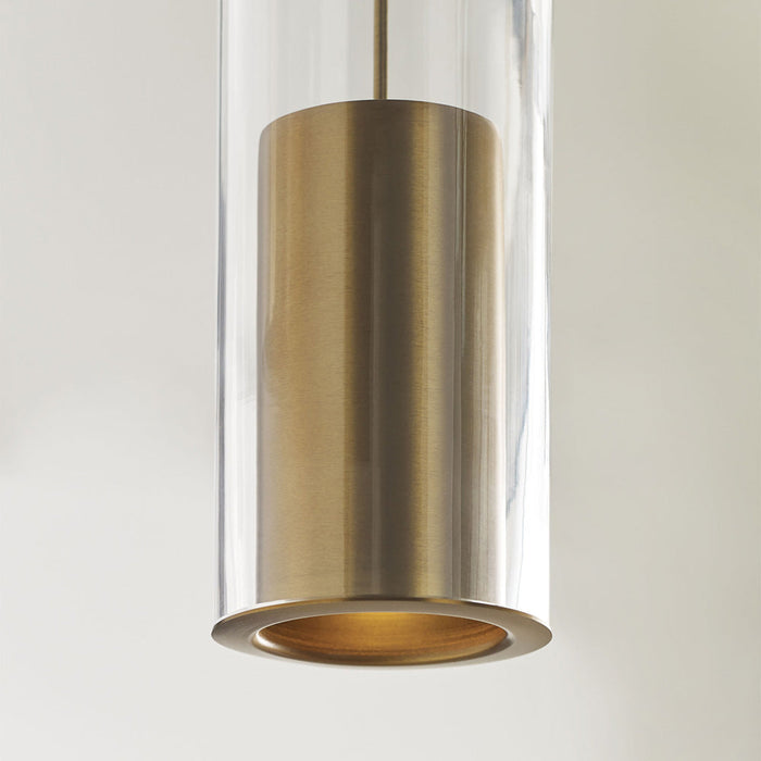 Captra Pendant Light in Detail.