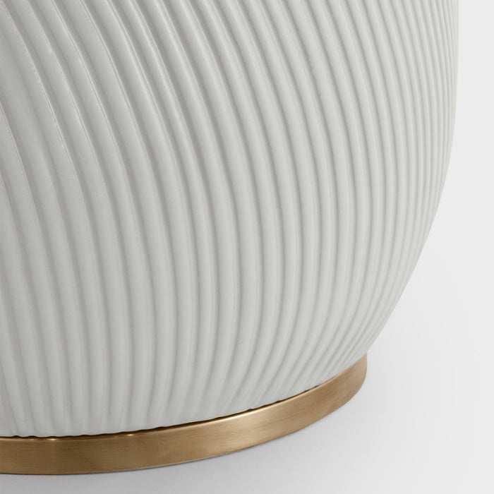 Mirelle Table Lamp in Detail.