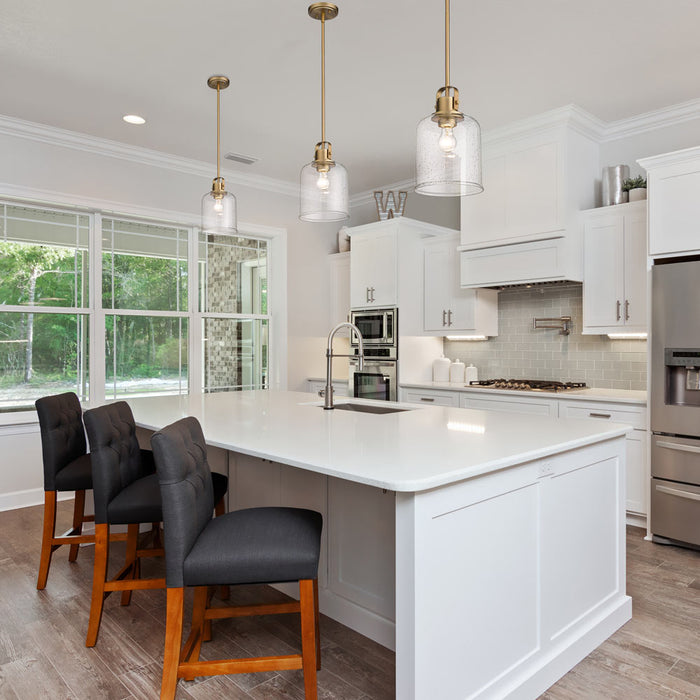 Kinsley Pendant Light in dinning room.