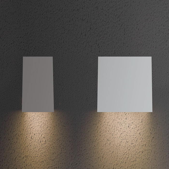 Angled Plane LED Outdoor Wall Light in Detail.