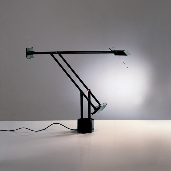 Tizio Classic Table Lamp in Black (Medium).