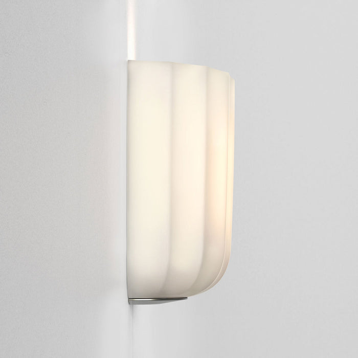 Veo LED Wall Light in Detail.
