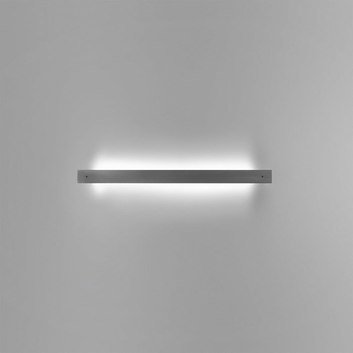 Marc W LED Wall Light in Detail.