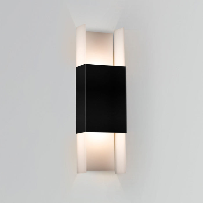 Ansa Outdoor LED Up and Down Wall Light in Detail.