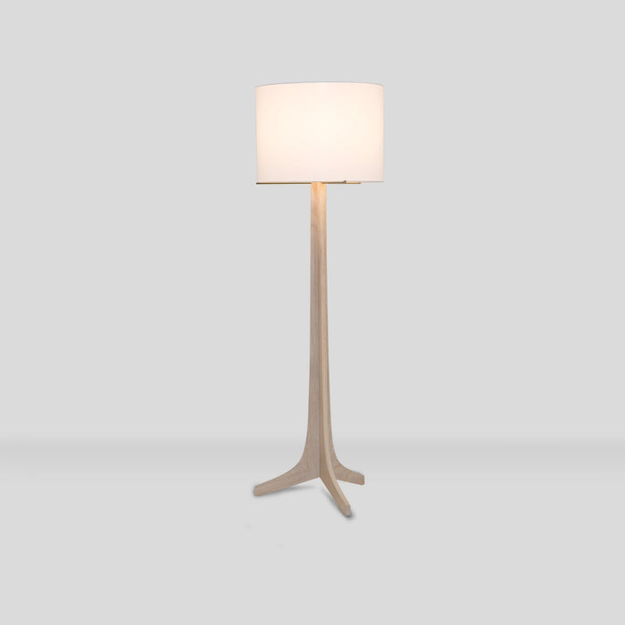 Nauta Floor Lamp in Detail.