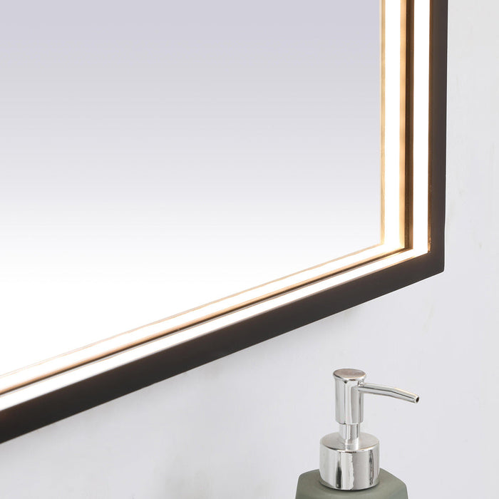 Pier LED Square Mirror in Detail.