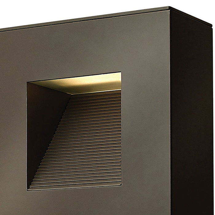 Luna Square Outside Area Led Wall Light in Detail.