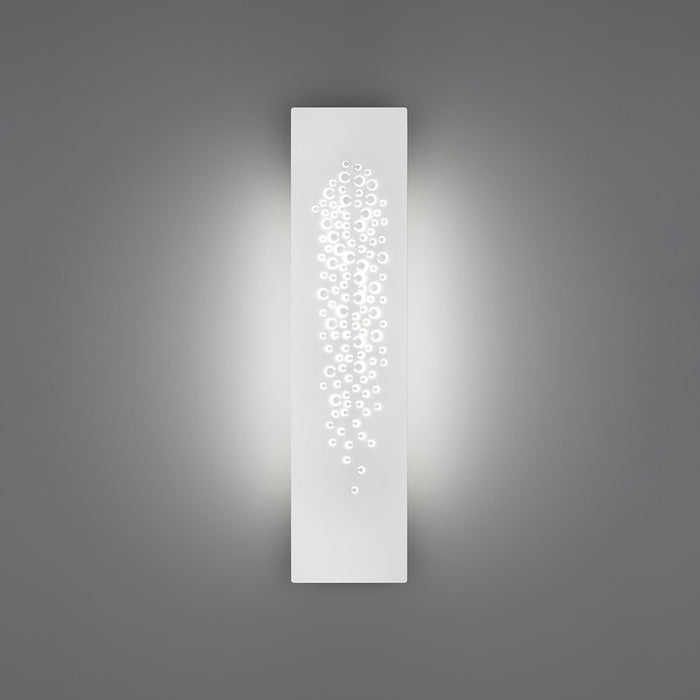 Islet LED Wall Light in Detail.