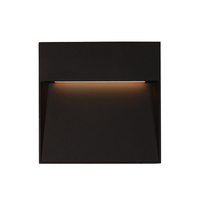 Casa Outdoor LED Wall Light in 6.75-Inch/Black.