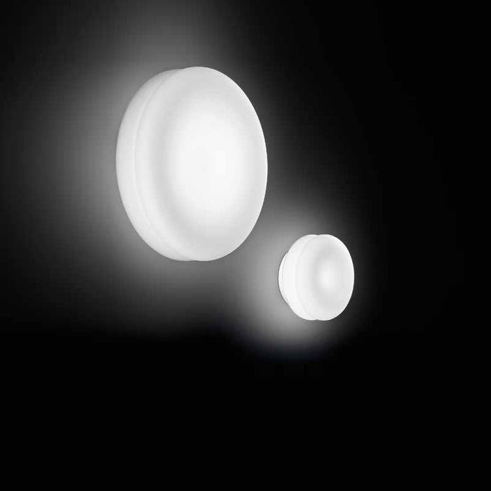 Wimpy LED Ceiling / Wall Light in Detail.