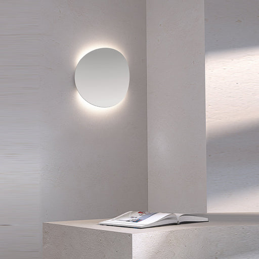 Malibu Discs™ LED Wall Light in living room.
