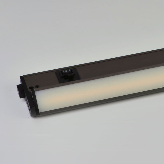 CounterMax MX-L-120-3K LED Undercabinet Light in Detail.