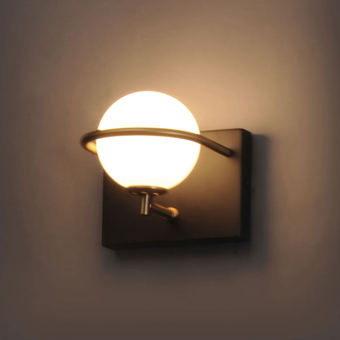 Revolve LED Bath Light in Detail.