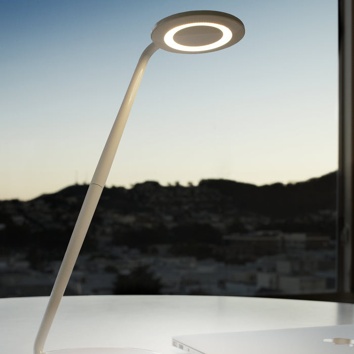 Pixo Plus LED Table Lamp in office.