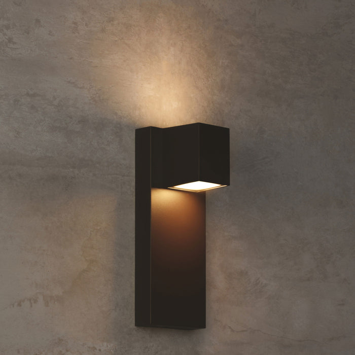 Quadrate Outdoor LED Wall Light - Additional image.