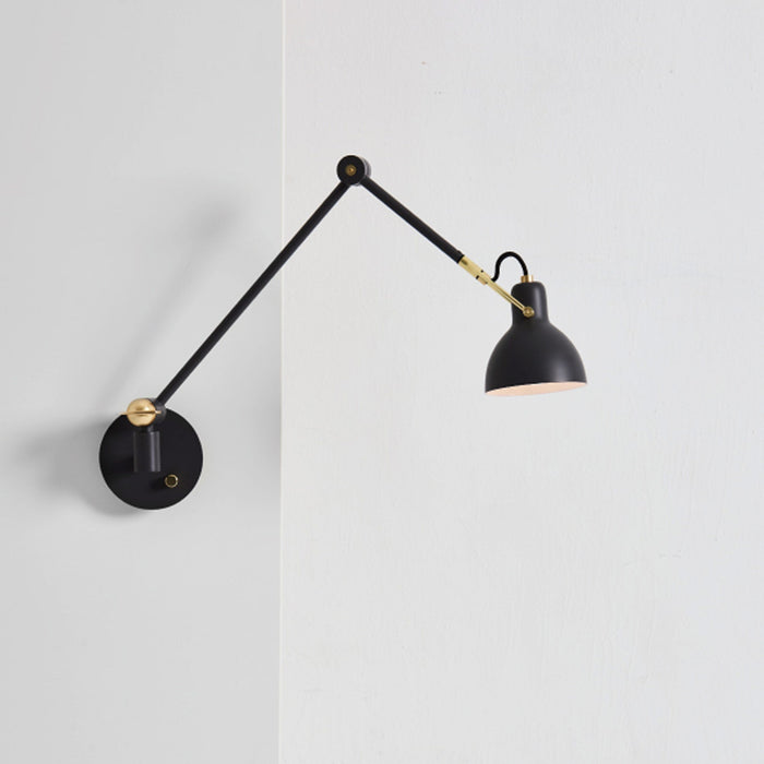 Laito Gentle Wall Lamp in Detail.
