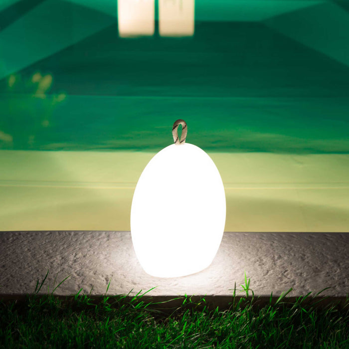 Amanda Corde Bluetooth Outdoor LED Table Lamp in Detail.