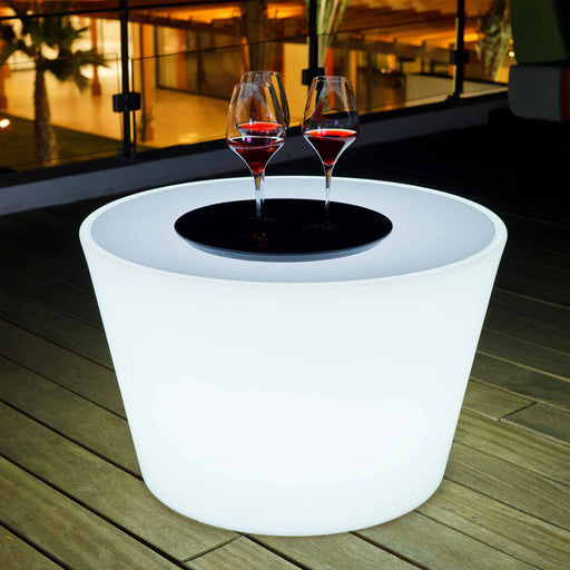 Bass Outdoor LED Table Lamp.
