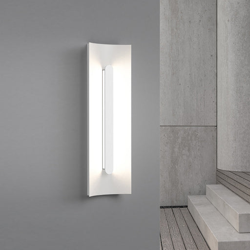 Tairu™ Outdoor LED Wall Light in outdoor.