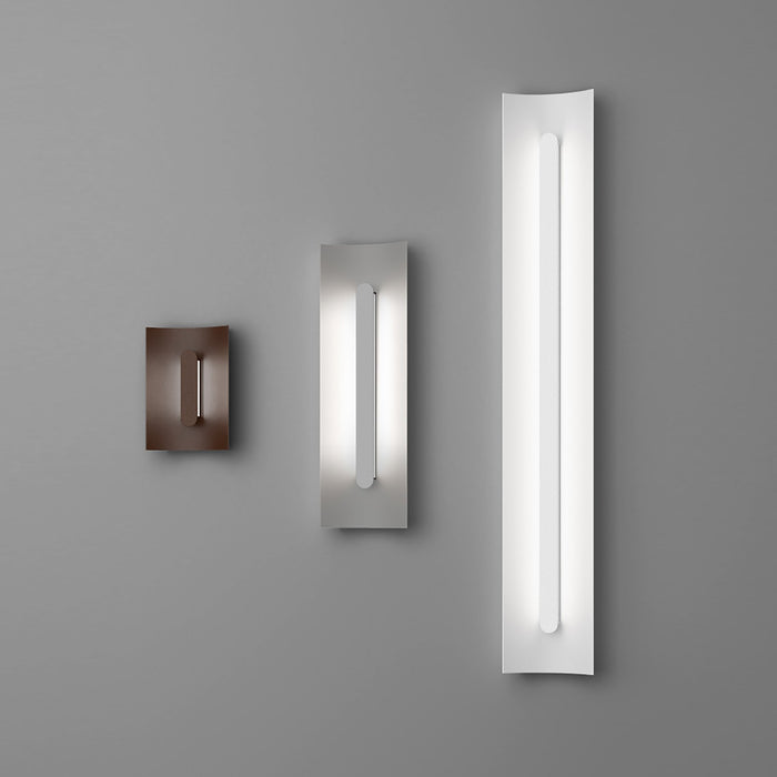 Tairu™ Outdoor LED Wall Light in Detail.