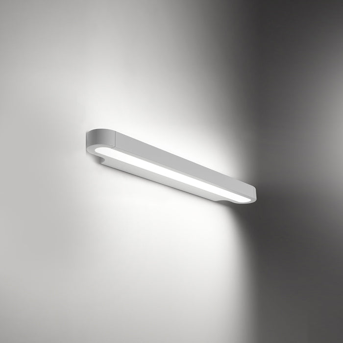 Talo LED Wall Light in Gloss White/Small.
