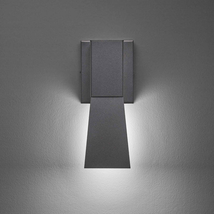 Cylo Down LED Wall Light in Detail.