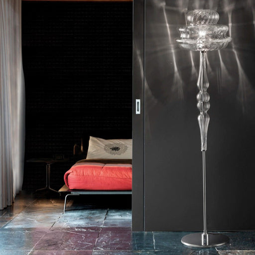 Novecento Floor Lamp in bedroom.